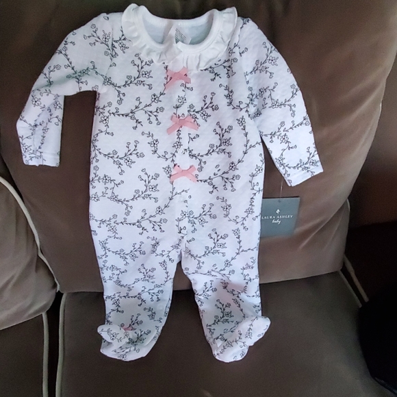 Laura Ashley Other - Laura Ashley Sleeper